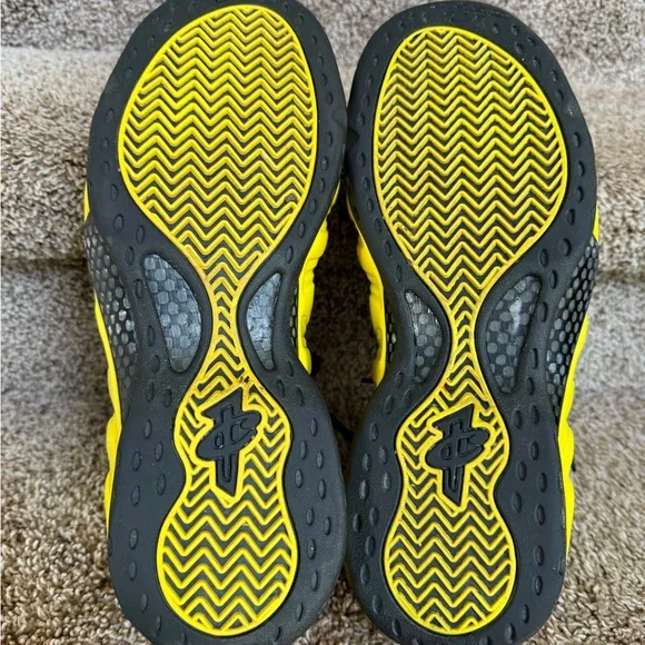 Nike Air Foamposite One “Wu Tang” Optic Yellow and Black Sneakers